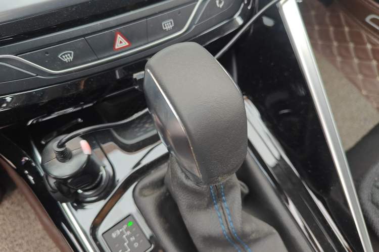 Used Peugeot 308 2016 1.6L Automatic Luxury Edition