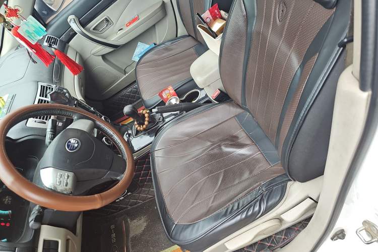 Used Bestune B70 2012 1.8L manual Comfort trim level