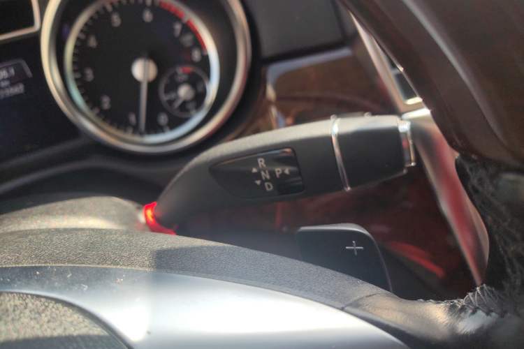 Used Mercedes-Benz M-Class 2014 ML 400 4MATIC Luxury Model