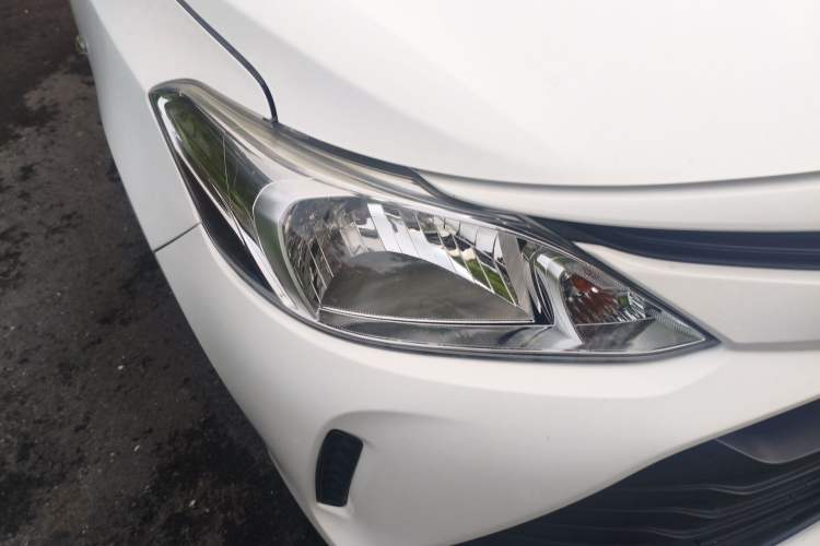 Used Toyota Vios 2017 1.5L CVT Innovation Edition Right Front Headlight