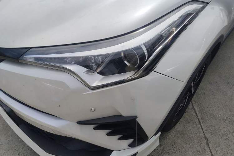Used Toyota C-HR 2018 2.0L Luxury Edition China VI Standard Left Front Headlight
