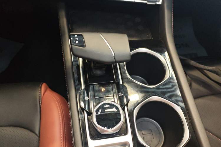 Used CHANGAN Eado 2023 Changan Edition PLUS Blue Whale NE 1.4T GDI DCT Prestige Version
