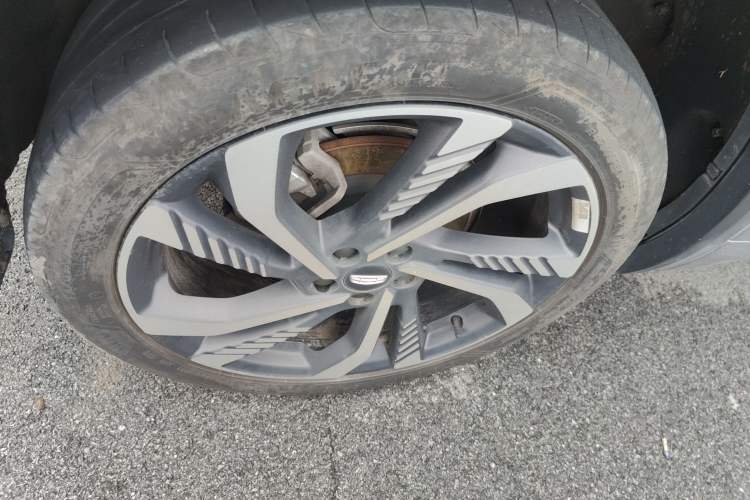 Used Geely Auto Monjaro L 2023 2.0TD High-Power Automatic Two-Wheel Drive Flagship Version Right Rear Wheel Hub