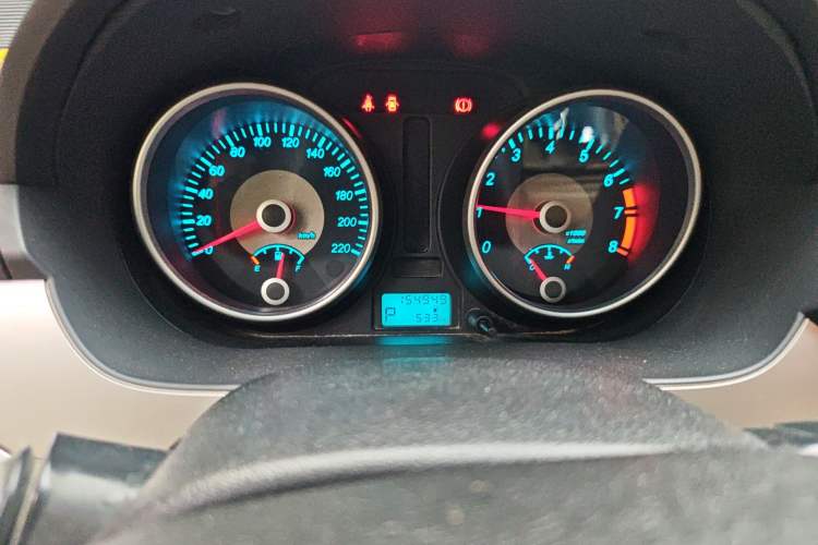 Used Buick Excelle 2013 1.5L Automatic Classic Model Odometer Close Up