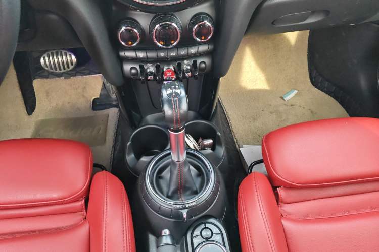 Used MINI MINI 2016 2.0T COOPER S Performance Edition Five-Door Version