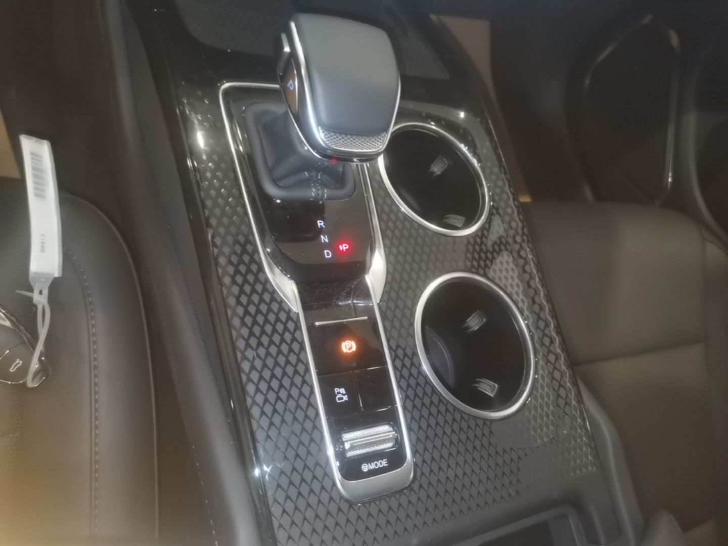 Hongqi HS3 PHEV 2025 Model 125km Jingwei 2 Millionth Anniversary Edition — снимка 16