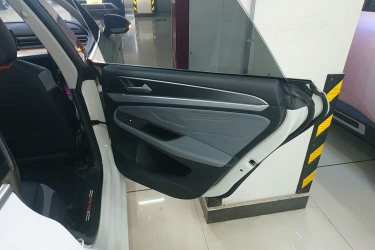 Used Volkswagen Lamando 2024 Lavida L 280TSI DSG Cool & Spicy Edition