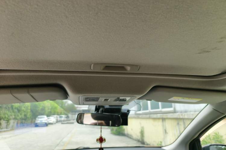 Used Nissan Tiida 2016 1.6L CVT Smart Drive Edition Headliner