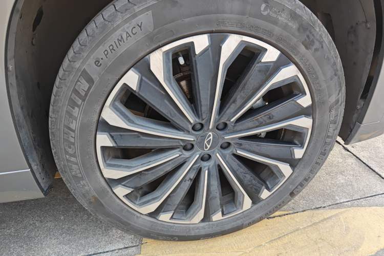 Used Chery Tiggo 9 2023 2.0T Dual-Clutch Two-Wheel Drive Prestige Version 7 Seats