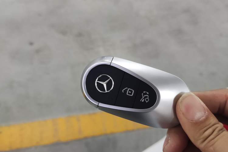 Used Mercedes-Benz C-Class 2024 C 260 L Sport Edition Vehicle Key