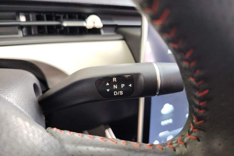 Used NETA V 2022 Long-Range Industry Custom Edition