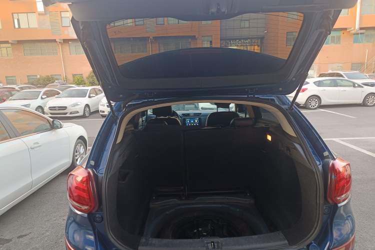 Used Qoros 5 2018 1.6T Automatic Leading Model
