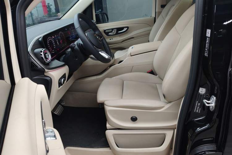 Used Mercedes-Benz V-Class 2024 V 300 L Long Wheelbase Prestige Edition Left Front Seat