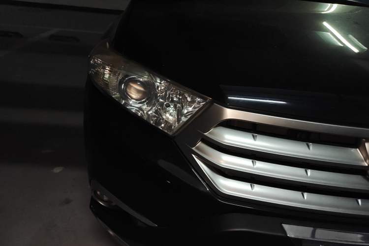 Used Toyota Highlander 2012 2.7L Two-Wheel Drive 7-Seater Elite Edition