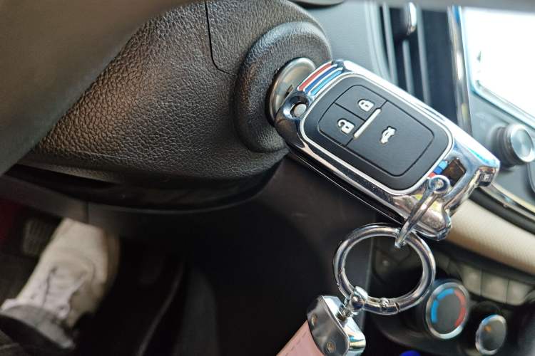 Used Chevrolet Monza 2020 320 Automatic Enjoyment Edition Vehicle Key