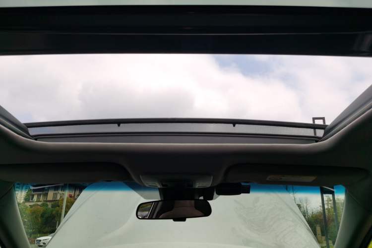 Used Toyota Camry 2019 2.5G Luxury Edition China V Standard Headliner