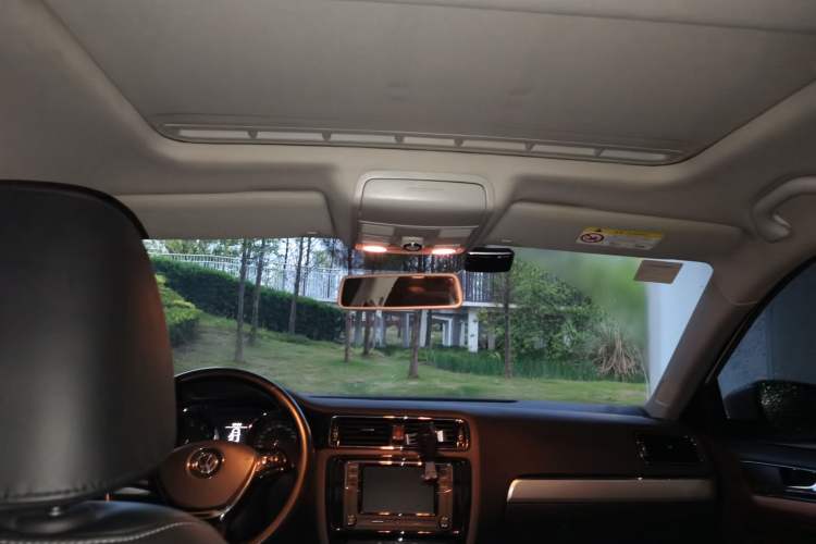 Used Volkswagen Sagitar 2018 280TSI DSG Comfort Model Headliner