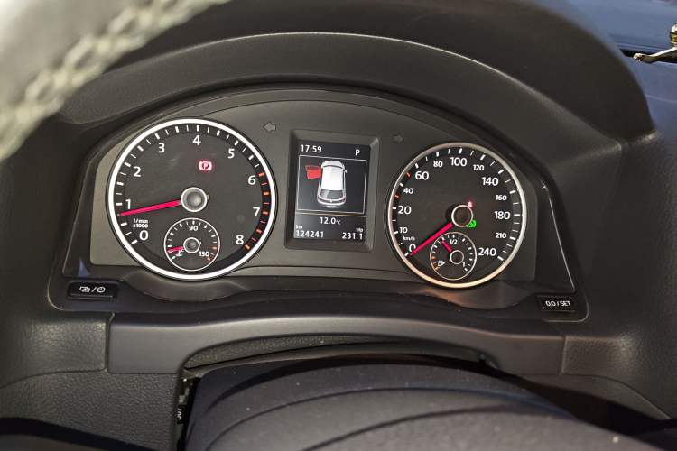 Used Volkswagen Tiguan 2015 1.8TSI Automatic Two-Wheel Drive Luxury Model Instrument Cluster