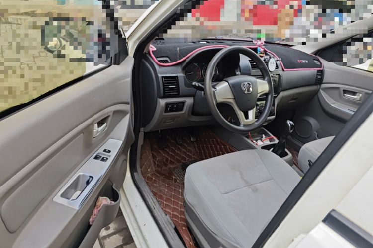 Used BAIC Weiwang M20 2015 1.2L economy version A122 Driver Seat