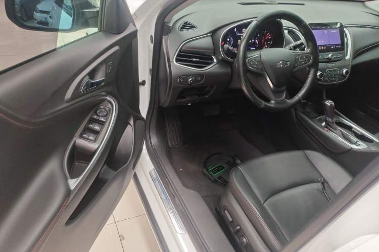 Used Chevrolet Malibu XL 2019 Redline 550T Automatic RuiLian Edition Driver Seat