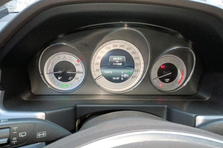 Used Mercedes-Benz GLK-Class 2013 Facelift GLK 300 4MATIC Fashion Edition Instrument Cluster