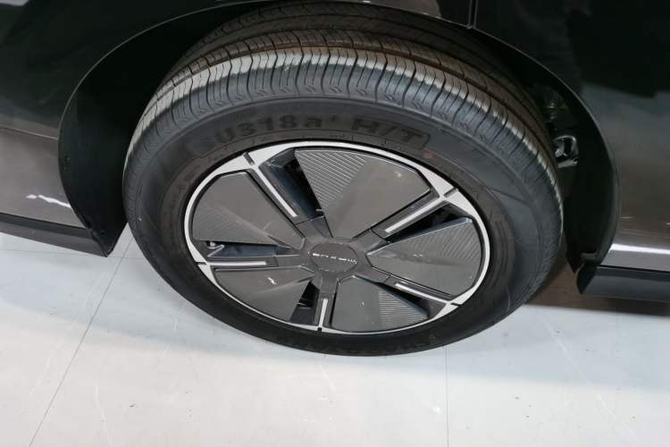 Used SAIC MAXUS Dajia 7 2024 Revised Version Super Hybrid Long-Range Edition Enjoyment Version
