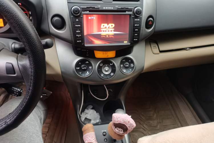 Used Toyota RAV4 2011 2.0L Automatic Luxury Edition
