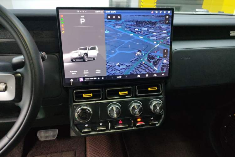 Used iCAR V23 2025 401 Two-Wheel Drive Advanced Edition Audio And AC Panel