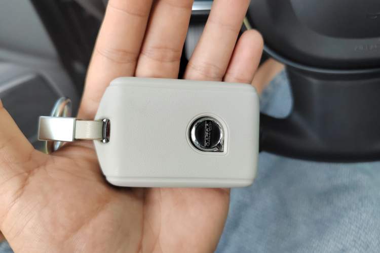 Used Volvo S60 2024 B4 Zhiyi Luxury Edition