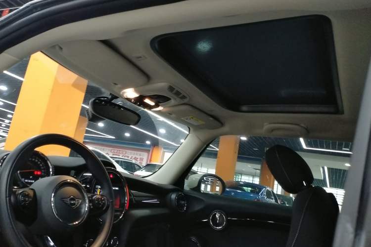 Used MINI 2021 1.5T ONE PLUS Headliner