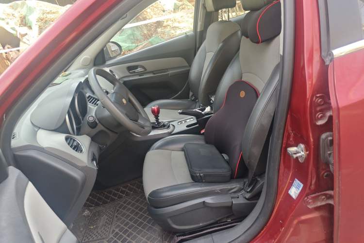 Used Chevrolet Cruze 2013 1.6L SL Sunroof Edition MT
