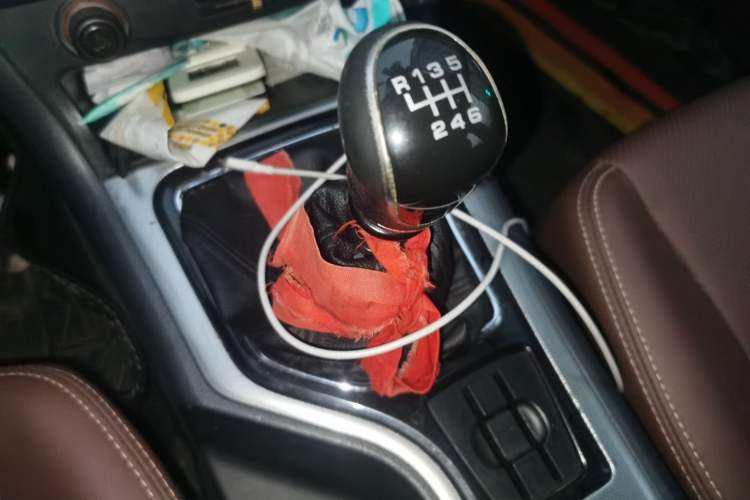 Used Zxauto Terralord 2016 2.5T Two-Wheel Drive Luxury Version JE4D25E Gear Lever