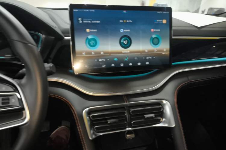 Used BYD Song PLUS 2020 1.5T Automatic Flagship Edition Audio And AC Panel