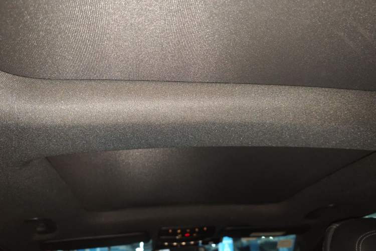 Used Mercedes-Benz GLC 2017 GLC 260 4MATIC Luxury Model Headliner