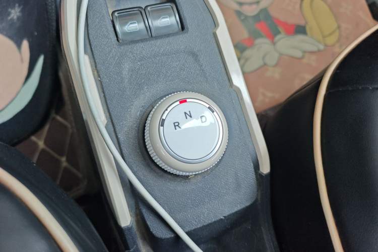 Used Chery QQ Ice Cream 2024 170km Milkshake Gear Lever