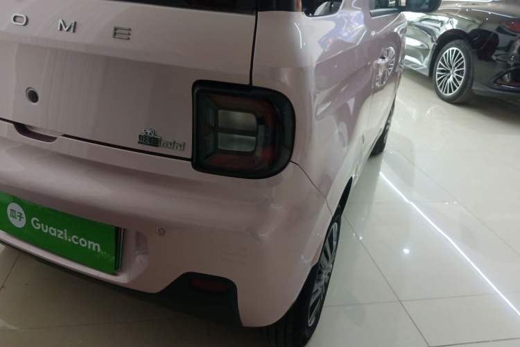Used Geely Galaxy Panda 2023 Panda Mini 200km Endurance Bear
