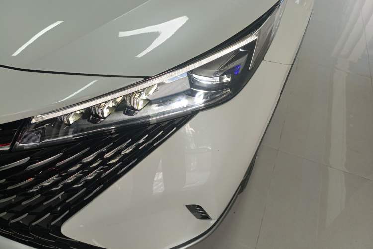 Used Roewe RX5 2023 1.5T Prestige Sliding-Screen Version