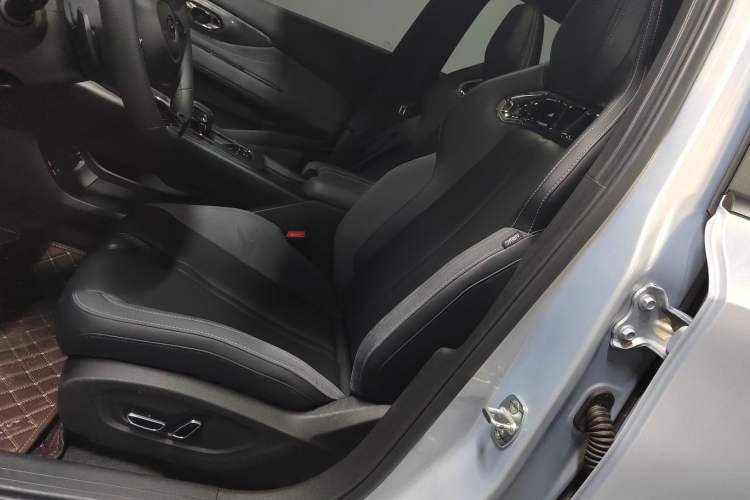 Used GAC Trumpchi EMPOW 2024 400T Automatic Yingbao R PRO Edition
