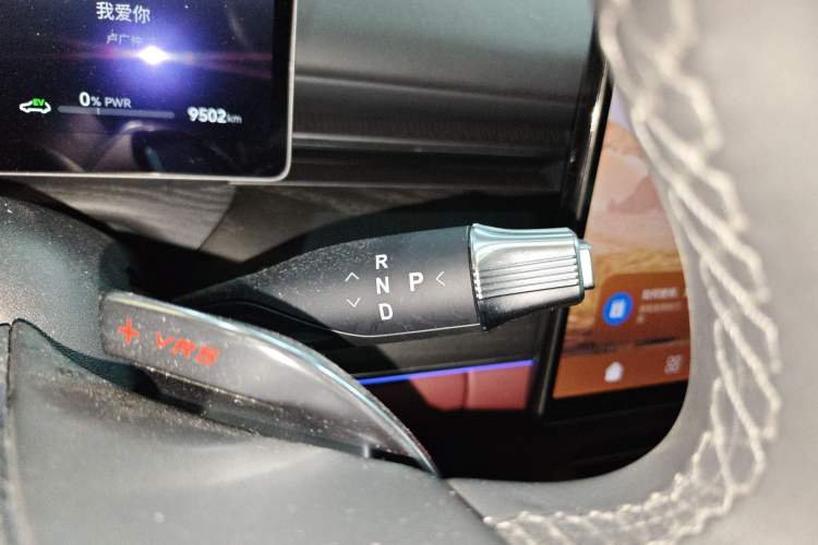 Used VOYAH Lantu Chiguang L 2026 Four-Wheel-Drive Ultra Gear Lever