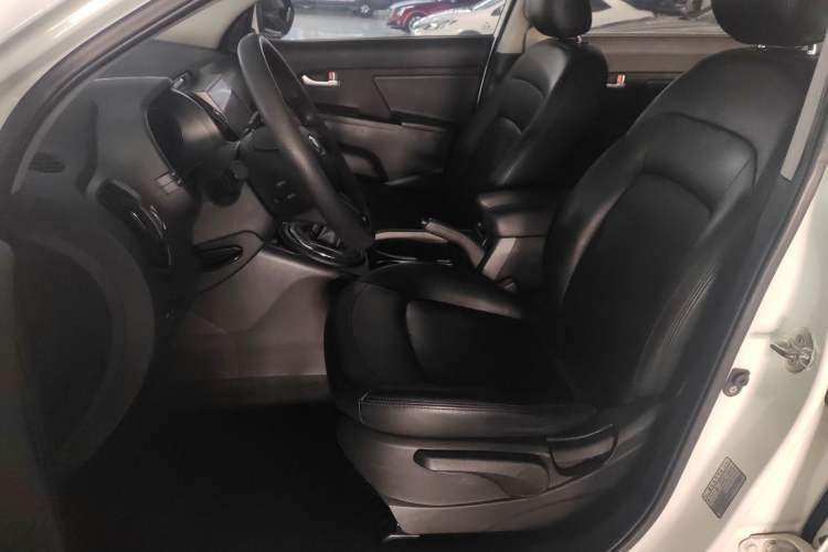 Used Kia Sportage R 2016 2.0L Manual Two-Wheel Drive GL Trim
