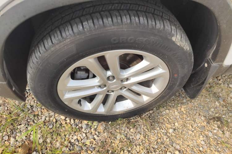 Used Chevrolet Trax 2016 1.4T Manual Two-Wheel Drive Comfort Version with Sunroof
