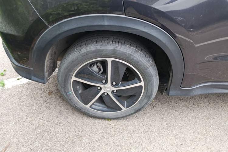 Used Honda Vezel 2020 1.5L CVT Pioneer Edition
