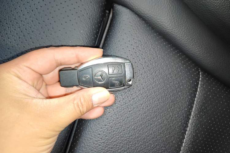 Used Mercedes-Benz GLC 2019 GLC 200 L 4MATIC Vehicle Key