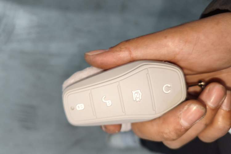 Used BYD Seal 05 DM-i 2025 DM-i Smart Drive 55KM Luxury Model Vehicle Key