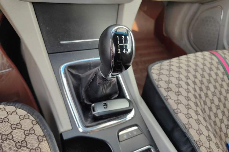 Used Geely Auto Emgrand 2014 Sedan 1.5L Manual Fashion Edition