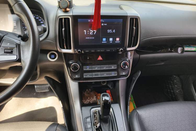 Used Hyundai ix35 2018 2.0L Automatic 2WD Zhiyong·Changxiang Edition
