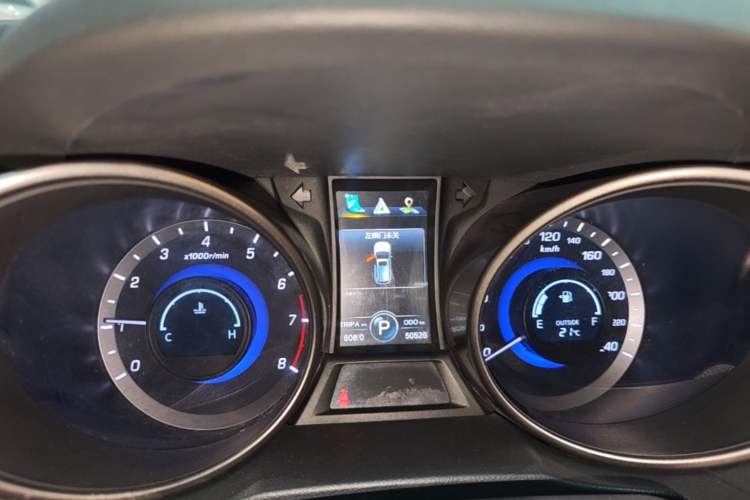 Used CHANGAN CS75 2016 1.8T Automatic Elite Model China IV Standard

