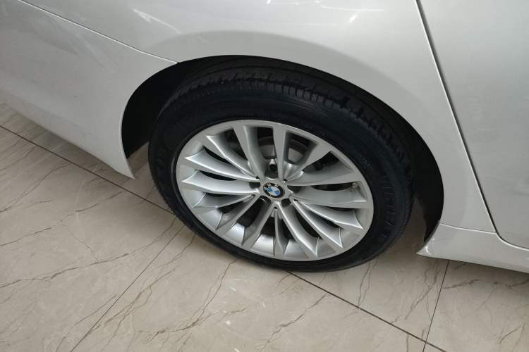 Used BMW 5 Series 2020 525Li Luxury Package
