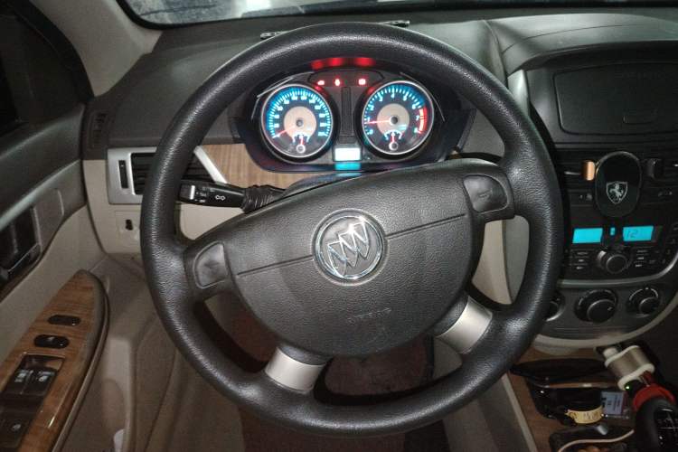 Used Buick Excelle 2015 1.5L Manual Classic Trim
