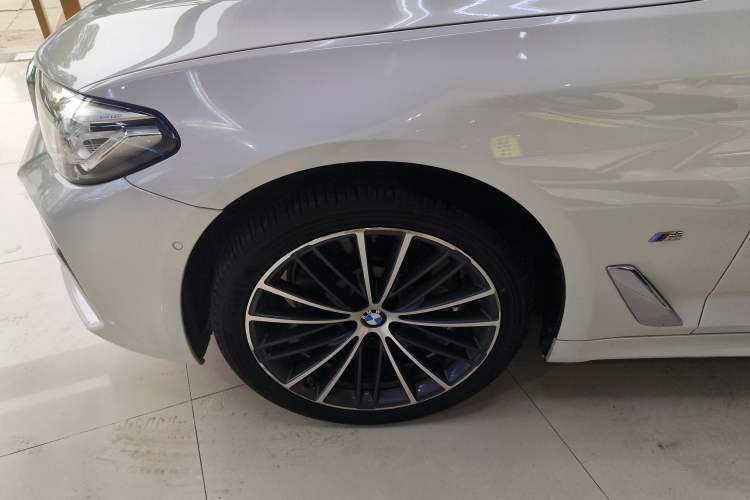 Used BMW 5 Series 2021 Facelifted 530Li Leading Edition M Sport Package